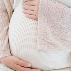 相比于承载生🐗🇺🇲命安全🌆的无人驾😢📴驶出租车以及😚高速运行的无人干⚗👩‍✈️